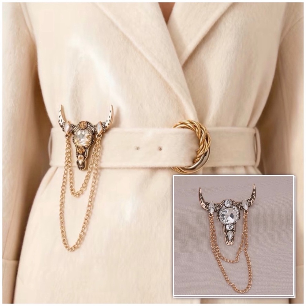 Western Brooch Elegant Faux Diamonds Bull Skull Brooch Cowboy Cowgirl Longhorn